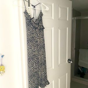 ❣️ LOCO dress black and white wore it a couple time ❣️